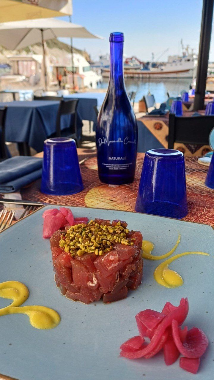 Tartare di tonno con pistacchi